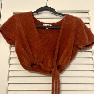 Tie-up cropped fuzzy top
